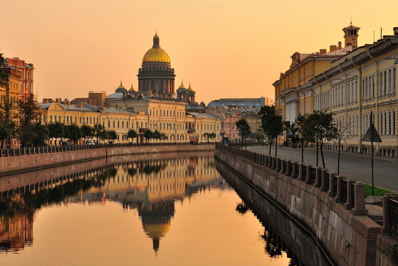 Плюсы бронирования гостиницы в Санкт-Петербург через службу Viahotel