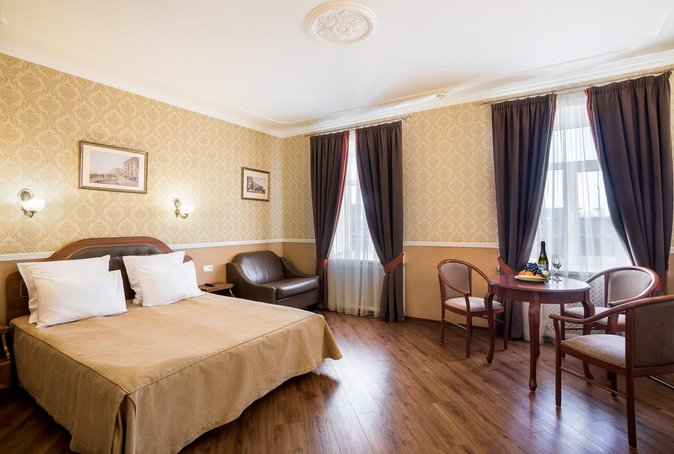 Бронирование гостиницы в Санкт-Петербурге онлайн через службу viahotel-Отель Гоголь