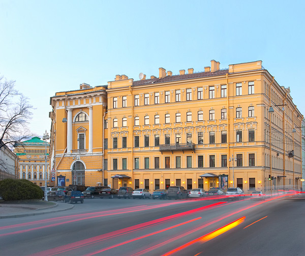 Бронирование гостиниц в Санкт-Петербурге через интернет
