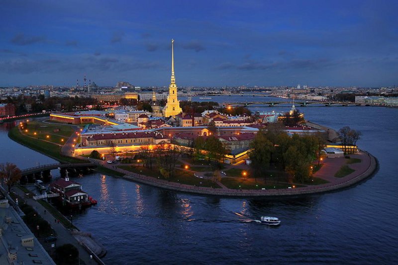 Петропавловская крепость в Санкт-Петербурге