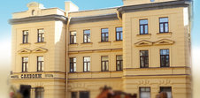 Фасад здания гостиницы