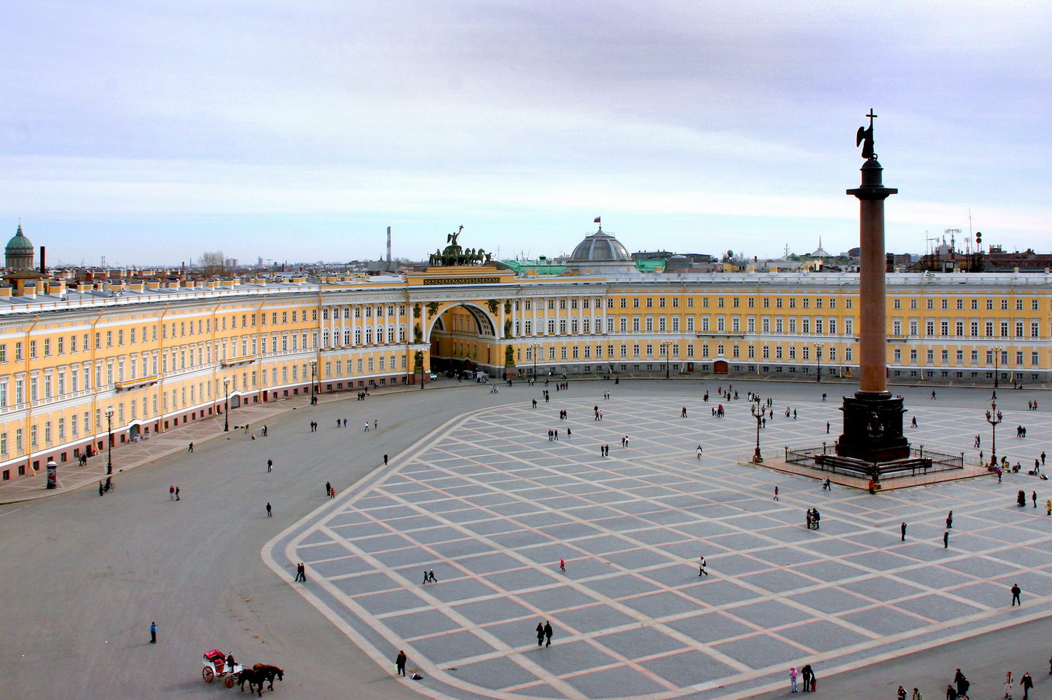 Эрмитаж открыт для посетителей в Санкт-Петербурге 2020
